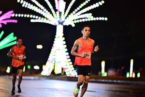 BIB: 091
                            <button type="button" onclick="openModal(17120237)" class="btn btn-primary btn-sm float-right btn-popup" data-toggle="modal" data-target=".modal-high-quality">
                        <i class="fas fa-shopping-cart"></i> Add to Cart
                    </button>
                                            <button type="button" onclick="isThisMe(17120237, true)" class="btn btn-success btn-sm float-right btn-popup btn-isme hidden" data-toggle="tooltip" data-placement="bottom" title="นี่คือรูปของคุณใช่ไหม คลิกที่นี่เพื่อเอาเข้าอัลบั้ม">
                        <i class="fas fa-plus"></i> Add to album
                    </button>
                    <button type="button" onclick="isThisMe(17120237, false)" class="btn btn-warning btn-sm float-right btn-popup btn-isnotme hidden">
                        <i class="fas fa-ban"></i> Remove from album
                    </button>