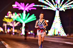BIB: 4405
                            <button type="button" onclick="openModal(18120275)" class="btn btn-primary btn-sm float-right btn-popup" data-toggle="modal" data-target=".modal-high-quality">
                        <i class="fas fa-shopping-cart"></i> Add to Cart
                    </button>
                                            <button type="button" onclick="isThisMe(18120275, true)" class="btn btn-success btn-sm float-right btn-popup btn-isme hidden" data-toggle="tooltip" data-placement="bottom" title="นี่คือรูปของคุณใช่ไหม คลิกที่นี่เพื่อเอาเข้าอัลบั้ม">
                        <i class="fas fa-plus"></i> Add to album
                    </button>
                    <button type="button" onclick="isThisMe(18120275, false)" class="btn btn-warning btn-sm float-right btn-popup btn-isnotme hidden">
                        <i class="fas fa-ban"></i> Remove from album
                    </button>
