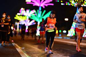 BIB: 256
                            <button type="button" onclick="openModal(18116592)" class="btn btn-primary btn-sm float-right btn-popup" data-toggle="modal" data-target=".modal-high-quality">
                        <i class="fas fa-shopping-cart"></i> Add to Cart
                    </button>
                                            <button type="button" onclick="isThisMe(18116592, true)" class="btn btn-success btn-sm float-right btn-popup btn-isme hidden" data-toggle="tooltip" data-placement="bottom" title="นี่คือรูปของคุณใช่ไหม คลิกที่นี่เพื่อเอาเข้าอัลบั้ม">
                        <i class="fas fa-plus"></i> Add to album
                    </button>
                    <button type="button" onclick="isThisMe(18116592, false)" class="btn btn-warning btn-sm float-right btn-popup btn-isnotme hidden">
                        <i class="fas fa-ban"></i> Remove from album
                    </button>