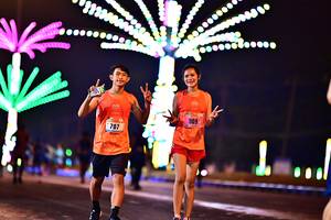 BIB: 909, 707
                            <button type="button" onclick="openModal(18119484)" class="btn btn-primary btn-sm float-right btn-popup" data-toggle="modal" data-target=".modal-high-quality">
                        <i class="fas fa-shopping-cart"></i> Add to Cart
                    </button>
                                            <button type="button" onclick="isThisMe(18119484, true)" class="btn btn-success btn-sm float-right btn-popup btn-isme hidden" data-toggle="tooltip" data-placement="bottom" title="นี่คือรูปของคุณใช่ไหม คลิกที่นี่เพื่อเอาเข้าอัลบั้ม">
                        <i class="fas fa-plus"></i> Add to album
                    </button>
                    <button type="button" onclick="isThisMe(18119484, false)" class="btn btn-warning btn-sm float-right btn-popup btn-isnotme hidden">
                        <i class="fas fa-ban"></i> Remove from album
                    </button>