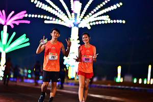 BIB: 707, 909
                            <button type="button" onclick="openModal(18119487)" class="btn btn-primary btn-sm float-right btn-popup" data-toggle="modal" data-target=".modal-high-quality">
                        <i class="fas fa-shopping-cart"></i> Add to Cart
                    </button>
                                            <button type="button" onclick="isThisMe(18119487, true)" class="btn btn-success btn-sm float-right btn-popup btn-isme hidden" data-toggle="tooltip" data-placement="bottom" title="นี่คือรูปของคุณใช่ไหม คลิกที่นี่เพื่อเอาเข้าอัลบั้ม">
                        <i class="fas fa-plus"></i> Add to album
                    </button>
                    <button type="button" onclick="isThisMe(18119487, false)" class="btn btn-warning btn-sm float-right btn-popup btn-isnotme hidden">
                        <i class="fas fa-ban"></i> Remove from album
                    </button>
