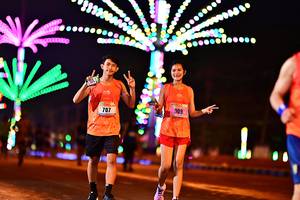 BIB: 909, 707
                            <button type="button" onclick="openModal(18119481)" class="btn btn-primary btn-sm float-right btn-popup" data-toggle="modal" data-target=".modal-high-quality">
                        <i class="fas fa-shopping-cart"></i> Add to Cart
                    </button>
                                            <button type="button" onclick="isThisMe(18119481, true)" class="btn btn-success btn-sm float-right btn-popup btn-isme hidden" data-toggle="tooltip" data-placement="bottom" title="นี่คือรูปของคุณใช่ไหม คลิกที่นี่เพื่อเอาเข้าอัลบั้ม">
                        <i class="fas fa-plus"></i> Add to album
                    </button>
                    <button type="button" onclick="isThisMe(18119481, false)" class="btn btn-warning btn-sm float-right btn-popup btn-isnotme hidden">
                        <i class="fas fa-ban"></i> Remove from album
                    </button>