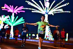 BIB: 40353
                            <button type="button" onclick="openModal(18119249)" class="btn btn-primary btn-sm float-right btn-popup" data-toggle="modal" data-target=".modal-high-quality">
                        <i class="fas fa-shopping-cart"></i> Add to Cart
                    </button>
                                            <button type="button" onclick="isThisMe(18119249, true)" class="btn btn-success btn-sm float-right btn-popup btn-isme hidden" data-toggle="tooltip" data-placement="bottom" title="นี่คือรูปของคุณใช่ไหม คลิกที่นี่เพื่อเอาเข้าอัลบั้ม">
                        <i class="fas fa-plus"></i> Add to album
                    </button>
                    <button type="button" onclick="isThisMe(18119249, false)" class="btn btn-warning btn-sm float-right btn-popup btn-isnotme hidden">
                        <i class="fas fa-ban"></i> Remove from album
                    </button>