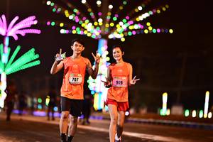 BIB: 707, 909
                            <button type="button" onclick="openModal(17502897)" class="btn btn-primary btn-sm float-right btn-popup" data-toggle="modal" data-target=".modal-high-quality">
                        <i class="fas fa-shopping-cart"></i> Add to Cart
                    </button>
                                            <button type="button" onclick="isThisMe(17502897, true)" class="btn btn-success btn-sm float-right btn-popup btn-isme hidden" data-toggle="tooltip" data-placement="bottom" title="นี่คือรูปของคุณใช่ไหม คลิกที่นี่เพื่อเอาเข้าอัลบั้ม">
                        <i class="fas fa-plus"></i> Add to album
                    </button>
                    <button type="button" onclick="isThisMe(17502897, false)" class="btn btn-warning btn-sm float-right btn-popup btn-isnotme hidden">
                        <i class="fas fa-ban"></i> Remove from album
                    </button>