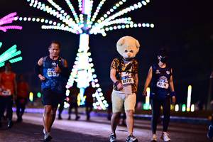 BIB: 4267, 40798, 43214
                            <button type="button" onclick="openModal(17490842)" class="btn btn-primary btn-sm float-right btn-popup" data-toggle="modal" data-target=".modal-high-quality">
                        <i class="fas fa-shopping-cart"></i> Add to Cart
                    </button>
                                            <button type="button" onclick="isThisMe(17490842, true)" class="btn btn-success btn-sm float-right btn-popup btn-isme hidden" data-toggle="tooltip" data-placement="bottom" title="นี่คือรูปของคุณใช่ไหม คลิกที่นี่เพื่อเอาเข้าอัลบั้ม">
                        <i class="fas fa-plus"></i> Add to album
                    </button>
                    <button type="button" onclick="isThisMe(17490842, false)" class="btn btn-warning btn-sm float-right btn-popup btn-isnotme hidden">
                        <i class="fas fa-ban"></i> Remove from album
                    </button>