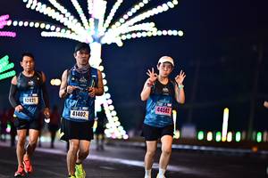 BIB: 00000, 42421, 44582, 41402
                            <button type="button" onclick="openModal(17500751)" class="btn btn-primary btn-sm float-right btn-popup" data-toggle="modal" data-target=".modal-high-quality">
                        <i class="fas fa-shopping-cart"></i> Add to Cart
                    </button>
                                            <button type="button" onclick="isThisMe(17500751, true)" class="btn btn-success btn-sm float-right btn-popup btn-isme hidden" data-toggle="tooltip" data-placement="bottom" title="นี่คือรูปของคุณใช่ไหม คลิกที่นี่เพื่อเอาเข้าอัลบั้ม">
                        <i class="fas fa-plus"></i> Add to album
                    </button>
                    <button type="button" onclick="isThisMe(17500751, false)" class="btn btn-warning btn-sm float-right btn-popup btn-isnotme hidden">
                        <i class="fas fa-ban"></i> Remove from album
                    </button>
