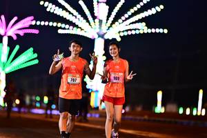 BIB: 909, 707
                            <button type="button" onclick="openModal(17502917)" class="btn btn-primary btn-sm float-right btn-popup" data-toggle="modal" data-target=".modal-high-quality">
                        <i class="fas fa-shopping-cart"></i> Add to Cart
                    </button>
                                            <button type="button" onclick="isThisMe(17502917, true)" class="btn btn-success btn-sm float-right btn-popup btn-isme hidden" data-toggle="tooltip" data-placement="bottom" title="นี่คือรูปของคุณใช่ไหม คลิกที่นี่เพื่อเอาเข้าอัลบั้ม">
                        <i class="fas fa-plus"></i> Add to album
                    </button>
                    <button type="button" onclick="isThisMe(17502917, false)" class="btn btn-warning btn-sm float-right btn-popup btn-isnotme hidden">
                        <i class="fas fa-ban"></i> Remove from album
                    </button>