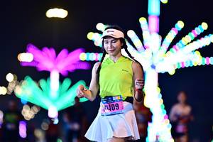 BIB: 409
                            <button type="button" onclick="openModal(17496845)" class="btn btn-primary btn-sm float-right btn-popup" data-toggle="modal" data-target=".modal-high-quality">
                        <i class="fas fa-shopping-cart"></i> Add to Cart
                    </button>
                                            <button type="button" onclick="isThisMe(17496845, true)" class="btn btn-success btn-sm float-right btn-popup btn-isme hidden" data-toggle="tooltip" data-placement="bottom" title="นี่คือรูปของคุณใช่ไหม คลิกที่นี่เพื่อเอาเข้าอัลบั้ม">
                        <i class="fas fa-plus"></i> Add to album
                    </button>
                    <button type="button" onclick="isThisMe(17496845, false)" class="btn btn-warning btn-sm float-right btn-popup btn-isnotme hidden">
                        <i class="fas fa-ban"></i> Remove from album
                    </button>