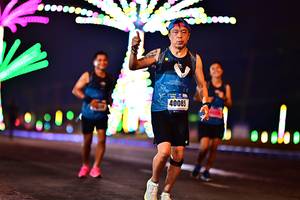 BIB: 40085
                            <button type="button" onclick="openModal(18117615)" class="btn btn-primary btn-sm float-right btn-popup" data-toggle="modal" data-target=".modal-high-quality">
                        <i class="fas fa-shopping-cart"></i> Add to Cart
                    </button>
                                            <button type="button" onclick="isThisMe(18117615, true)" class="btn btn-success btn-sm float-right btn-popup btn-isme hidden" data-toggle="tooltip" data-placement="bottom" title="นี่คือรูปของคุณใช่ไหม คลิกที่นี่เพื่อเอาเข้าอัลบั้ม">
                        <i class="fas fa-plus"></i> Add to album
                    </button>
                    <button type="button" onclick="isThisMe(18117615, false)" class="btn btn-warning btn-sm float-right btn-popup btn-isnotme hidden">
                        <i class="fas fa-ban"></i> Remove from album
                    </button>