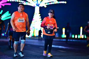 BIB: 23315, 3250
                            <button type="button" onclick="openModal(18114228)" class="btn btn-primary btn-sm float-right btn-popup" data-toggle="modal" data-target=".modal-high-quality">
                        <i class="fas fa-shopping-cart"></i> Add to Cart
                    </button>
                                            <button type="button" onclick="isThisMe(18114228, true)" class="btn btn-success btn-sm float-right btn-popup btn-isme hidden" data-toggle="tooltip" data-placement="bottom" title="นี่คือรูปของคุณใช่ไหม คลิกที่นี่เพื่อเอาเข้าอัลบั้ม">
                        <i class="fas fa-plus"></i> Add to album
                    </button>
                    <button type="button" onclick="isThisMe(18114228, false)" class="btn btn-warning btn-sm float-right btn-popup btn-isnotme hidden">
                        <i class="fas fa-ban"></i> Remove from album
                    </button>