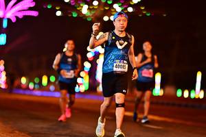 BIB: 40085
                            <button type="button" onclick="openModal(18117607)" class="btn btn-primary btn-sm float-right btn-popup" data-toggle="modal" data-target=".modal-high-quality">
                        <i class="fas fa-shopping-cart"></i> Add to Cart
                    </button>
                                            <button type="button" onclick="isThisMe(18117607, true)" class="btn btn-success btn-sm float-right btn-popup btn-isme hidden" data-toggle="tooltip" data-placement="bottom" title="นี่คือรูปของคุณใช่ไหม คลิกที่นี่เพื่อเอาเข้าอัลบั้ม">
                        <i class="fas fa-plus"></i> Add to album
                    </button>
                    <button type="button" onclick="isThisMe(18117607, false)" class="btn btn-warning btn-sm float-right btn-popup btn-isnotme hidden">
                        <i class="fas fa-ban"></i> Remove from album
                    </button>