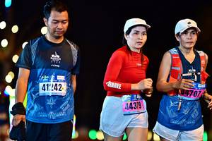BIB: 41242, 94707, 44379
                            <button type="button" onclick="openModal(18118757)" class="btn btn-primary btn-sm float-right btn-popup" data-toggle="modal" data-target=".modal-high-quality">
                        <i class="fas fa-shopping-cart"></i> Add to Cart
                    </button>
                                            <button type="button" onclick="isThisMe(18118757, true)" class="btn btn-success btn-sm float-right btn-popup btn-isme hidden" data-toggle="tooltip" data-placement="bottom" title="นี่คือรูปของคุณใช่ไหม คลิกที่นี่เพื่อเอาเข้าอัลบั้ม">
                        <i class="fas fa-plus"></i> Add to album
                    </button>
                    <button type="button" onclick="isThisMe(18118757, false)" class="btn btn-warning btn-sm float-right btn-popup btn-isnotme hidden">
                        <i class="fas fa-ban"></i> Remove from album
                    </button>