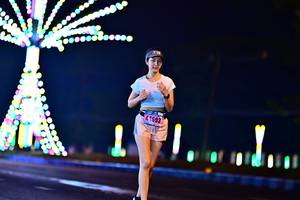 BIB: 41593
                            <button type="button" onclick="openModal(18113552)" class="btn btn-primary btn-sm float-right btn-popup" data-toggle="modal" data-target=".modal-high-quality">
                        <i class="fas fa-shopping-cart"></i> Add to Cart
                    </button>
                                            <button type="button" onclick="isThisMe(18113552, true)" class="btn btn-success btn-sm float-right btn-popup btn-isme hidden" data-toggle="tooltip" data-placement="bottom" title="นี่คือรูปของคุณใช่ไหม คลิกที่นี่เพื่อเอาเข้าอัลบั้ม">
                        <i class="fas fa-plus"></i> Add to album
                    </button>
                    <button type="button" onclick="isThisMe(18113552, false)" class="btn btn-warning btn-sm float-right btn-popup btn-isnotme hidden">
                        <i class="fas fa-ban"></i> Remove from album
                    </button>
