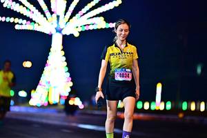 BIB: 4034
                            <button type="button" onclick="openModal(18113243)" class="btn btn-primary btn-sm float-right btn-popup" data-toggle="modal" data-target=".modal-high-quality">
                        <i class="fas fa-shopping-cart"></i> Add to Cart
                    </button>
                                            <button type="button" onclick="isThisMe(18113243, true)" class="btn btn-success btn-sm float-right btn-popup btn-isme hidden" data-toggle="tooltip" data-placement="bottom" title="นี่คือรูปของคุณใช่ไหม คลิกที่นี่เพื่อเอาเข้าอัลบั้ม">
                        <i class="fas fa-plus"></i> Add to album
                    </button>
                    <button type="button" onclick="isThisMe(18113243, false)" class="btn btn-warning btn-sm float-right btn-popup btn-isnotme hidden">
                        <i class="fas fa-ban"></i> Remove from album
                    </button>