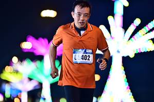 BIB: 402
                            <button type="button" onclick="openModal(17515763)" class="btn btn-primary btn-sm float-right btn-popup" data-toggle="modal" data-target=".modal-high-quality">
                        <i class="fas fa-shopping-cart"></i> Add to Cart
                    </button>
                                            <button type="button" onclick="isThisMe(17515763, true)" class="btn btn-success btn-sm float-right btn-popup btn-isme hidden" data-toggle="tooltip" data-placement="bottom" title="นี่คือรูปของคุณใช่ไหม คลิกที่นี่เพื่อเอาเข้าอัลบั้ม">
                        <i class="fas fa-plus"></i> Add to album
                    </button>
                    <button type="button" onclick="isThisMe(17515763, false)" class="btn btn-warning btn-sm float-right btn-popup btn-isnotme hidden">
                        <i class="fas fa-ban"></i> Remove from album
                    </button>