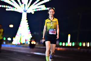 BIB: 4034
                            <button type="button" onclick="openModal(17506571)" class="btn btn-primary btn-sm float-right btn-popup" data-toggle="modal" data-target=".modal-high-quality">
                        <i class="fas fa-shopping-cart"></i> Add to Cart
                    </button>
                                            <button type="button" onclick="isThisMe(17506571, true)" class="btn btn-success btn-sm float-right btn-popup btn-isme hidden" data-toggle="tooltip" data-placement="bottom" title="นี่คือรูปของคุณใช่ไหม คลิกที่นี่เพื่อเอาเข้าอัลบั้ม">
                        <i class="fas fa-plus"></i> Add to album
                    </button>
                    <button type="button" onclick="isThisMe(17506571, false)" class="btn btn-warning btn-sm float-right btn-popup btn-isnotme hidden">
                        <i class="fas fa-ban"></i> Remove from album
                    </button>