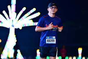 BIB: 40399
                            <button type="button" onclick="openModal(17515939)" class="btn btn-primary btn-sm float-right btn-popup" data-toggle="modal" data-target=".modal-high-quality">
                        <i class="fas fa-shopping-cart"></i> Add to Cart
                    </button>
                                            <button type="button" onclick="isThisMe(17515939, true)" class="btn btn-success btn-sm float-right btn-popup btn-isme hidden" data-toggle="tooltip" data-placement="bottom" title="นี่คือรูปของคุณใช่ไหม คลิกที่นี่เพื่อเอาเข้าอัลบั้ม">
                        <i class="fas fa-plus"></i> Add to album
                    </button>
                    <button type="button" onclick="isThisMe(17515939, false)" class="btn btn-warning btn-sm float-right btn-popup btn-isnotme hidden">
                        <i class="fas fa-ban"></i> Remove from album
                    </button>