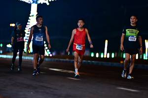 BIB: 42034, 40642, 40181
                            <button type="button" onclick="openModal(17515411)" class="btn btn-primary btn-sm float-right btn-popup" data-toggle="modal" data-target=".modal-high-quality">
                        <i class="fas fa-shopping-cart"></i> Add to Cart
                    </button>
                                            <button type="button" onclick="isThisMe(17515411, true)" class="btn btn-success btn-sm float-right btn-popup btn-isme hidden" data-toggle="tooltip" data-placement="bottom" title="นี่คือรูปของคุณใช่ไหม คลิกที่นี่เพื่อเอาเข้าอัลบั้ม">
                        <i class="fas fa-plus"></i> Add to album
                    </button>
                    <button type="button" onclick="isThisMe(17515411, false)" class="btn btn-warning btn-sm float-right btn-popup btn-isnotme hidden">
                        <i class="fas fa-ban"></i> Remove from album
                    </button>