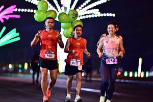 BIB: 315, 77413
                            <button type="button" onclick="openModal(17512883)" class="btn btn-primary btn-sm float-right btn-popup" data-toggle="modal" data-target=".modal-high-quality">
                        <i class="fas fa-shopping-cart"></i> Add to Cart
                    </button>
                                            <button type="button" onclick="isThisMe(17512883, true)" class="btn btn-success btn-sm float-right btn-popup btn-isme hidden" data-toggle="tooltip" data-placement="bottom" title="นี่คือรูปของคุณใช่ไหม คลิกที่นี่เพื่อเอาเข้าอัลบั้ม">
                        <i class="fas fa-plus"></i> Add to album
                    </button>
                    <button type="button" onclick="isThisMe(17512883, false)" class="btn btn-warning btn-sm float-right btn-popup btn-isnotme hidden">
                        <i class="fas fa-ban"></i> Remove from album
                    </button>