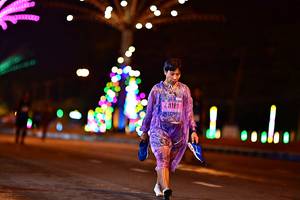 BIB: 4181
                            <button type="button" onclick="openModal(18119982)" class="btn btn-primary btn-sm float-right btn-popup" data-toggle="modal" data-target=".modal-high-quality">
                        <i class="fas fa-shopping-cart"></i> Add to Cart
                    </button>
                                            <button type="button" onclick="isThisMe(18119982, true)" class="btn btn-success btn-sm float-right btn-popup btn-isme hidden" data-toggle="tooltip" data-placement="bottom" title="นี่คือรูปของคุณใช่ไหม คลิกที่นี่เพื่อเอาเข้าอัลบั้ม">
                        <i class="fas fa-plus"></i> Add to album
                    </button>
                    <button type="button" onclick="isThisMe(18119982, false)" class="btn btn-warning btn-sm float-right btn-popup btn-isnotme hidden">
                        <i class="fas fa-ban"></i> Remove from album
                    </button>
