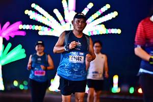 BIB: 1662, 454
                            <button type="button" onclick="openModal(18124214)" class="btn btn-primary btn-sm float-right btn-popup" data-toggle="modal" data-target=".modal-high-quality">
                        <i class="fas fa-shopping-cart"></i> Add to Cart
                    </button>
                                            <button type="button" onclick="isThisMe(18124214, true)" class="btn btn-success btn-sm float-right btn-popup btn-isme hidden" data-toggle="tooltip" data-placement="bottom" title="นี่คือรูปของคุณใช่ไหม คลิกที่นี่เพื่อเอาเข้าอัลบั้ม">
                        <i class="fas fa-plus"></i> Add to album
                    </button>
                    <button type="button" onclick="isThisMe(18124214, false)" class="btn btn-warning btn-sm float-right btn-popup btn-isnotme hidden">
                        <i class="fas fa-ban"></i> Remove from album
                    </button>