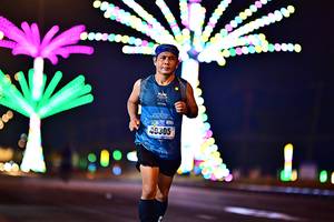 BIB: 40305
                            <button type="button" onclick="openModal(18124310)" class="btn btn-primary btn-sm float-right btn-popup" data-toggle="modal" data-target=".modal-high-quality">
                        <i class="fas fa-shopping-cart"></i> Add to Cart
                    </button>
                                            <button type="button" onclick="isThisMe(18124310, true)" class="btn btn-success btn-sm float-right btn-popup btn-isme hidden" data-toggle="tooltip" data-placement="bottom" title="นี่คือรูปของคุณใช่ไหม คลิกที่นี่เพื่อเอาเข้าอัลบั้ม">
                        <i class="fas fa-plus"></i> Add to album
                    </button>
                    <button type="button" onclick="isThisMe(18124310, false)" class="btn btn-warning btn-sm float-right btn-popup btn-isnotme hidden">
                        <i class="fas fa-ban"></i> Remove from album
                    </button>