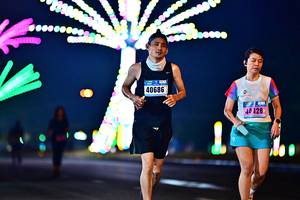 BIB: 40686, 428
                            <button type="button" onclick="openModal(18123993)" class="btn btn-primary btn-sm float-right btn-popup" data-toggle="modal" data-target=".modal-high-quality">
                        <i class="fas fa-shopping-cart"></i> Add to Cart
                    </button>
                                            <button type="button" onclick="isThisMe(18123993, true)" class="btn btn-success btn-sm float-right btn-popup btn-isme hidden" data-toggle="tooltip" data-placement="bottom" title="นี่คือรูปของคุณใช่ไหม คลิกที่นี่เพื่อเอาเข้าอัลบั้ม">
                        <i class="fas fa-plus"></i> Add to album
                    </button>
                    <button type="button" onclick="isThisMe(18123993, false)" class="btn btn-warning btn-sm float-right btn-popup btn-isnotme hidden">
                        <i class="fas fa-ban"></i> Remove from album
                    </button>