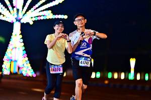 BIB: 40743, 44370
                            <button type="button" onclick="openModal(18123074)" class="btn btn-primary btn-sm float-right btn-popup" data-toggle="modal" data-target=".modal-high-quality">
                        <i class="fas fa-shopping-cart"></i> Add to Cart
                    </button>
                                            <button type="button" onclick="isThisMe(18123074, true)" class="btn btn-success btn-sm float-right btn-popup btn-isme hidden" data-toggle="tooltip" data-placement="bottom" title="นี่คือรูปของคุณใช่ไหม คลิกที่นี่เพื่อเอาเข้าอัลบั้ม">
                        <i class="fas fa-plus"></i> Add to album
                    </button>
                    <button type="button" onclick="isThisMe(18123074, false)" class="btn btn-warning btn-sm float-right btn-popup btn-isnotme hidden">
                        <i class="fas fa-ban"></i> Remove from album
                    </button>