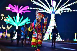 BIB: 4218
                            <button type="button" onclick="openModal(18124272)" class="btn btn-primary btn-sm float-right btn-popup" data-toggle="modal" data-target=".modal-high-quality">
                        <i class="fas fa-shopping-cart"></i> Add to Cart
                    </button>
                                            <button type="button" onclick="isThisMe(18124272, true)" class="btn btn-success btn-sm float-right btn-popup btn-isme hidden" data-toggle="tooltip" data-placement="bottom" title="นี่คือรูปของคุณใช่ไหม คลิกที่นี่เพื่อเอาเข้าอัลบั้ม">
                        <i class="fas fa-plus"></i> Add to album
                    </button>
                    <button type="button" onclick="isThisMe(18124272, false)" class="btn btn-warning btn-sm float-right btn-popup btn-isnotme hidden">
                        <i class="fas fa-ban"></i> Remove from album
                    </button>