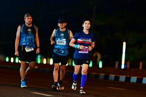 BIB: 40384, 431, 038
                            <button type="button" onclick="openModal(18122153)" class="btn btn-primary btn-sm float-right btn-popup" data-toggle="modal" data-target=".modal-high-quality">
                        <i class="fas fa-shopping-cart"></i> Add to Cart
                    </button>
                                            <button type="button" onclick="isThisMe(18122153, true)" class="btn btn-success btn-sm float-right btn-popup btn-isme hidden" data-toggle="tooltip" data-placement="bottom" title="นี่คือรูปของคุณใช่ไหม คลิกที่นี่เพื่อเอาเข้าอัลบั้ม">
                        <i class="fas fa-plus"></i> Add to album
                    </button>
                    <button type="button" onclick="isThisMe(18122153, false)" class="btn btn-warning btn-sm float-right btn-popup btn-isnotme hidden">
                        <i class="fas fa-ban"></i> Remove from album
                    </button>