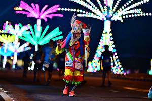 BIB: 4218
                            <button type="button" onclick="openModal(18124267)" class="btn btn-primary btn-sm float-right btn-popup" data-toggle="modal" data-target=".modal-high-quality">
                        <i class="fas fa-shopping-cart"></i> Add to Cart
                    </button>
                                            <button type="button" onclick="isThisMe(18124267, true)" class="btn btn-success btn-sm float-right btn-popup btn-isme hidden" data-toggle="tooltip" data-placement="bottom" title="นี่คือรูปของคุณใช่ไหม คลิกที่นี่เพื่อเอาเข้าอัลบั้ม">
                        <i class="fas fa-plus"></i> Add to album
                    </button>
                    <button type="button" onclick="isThisMe(18124267, false)" class="btn btn-warning btn-sm float-right btn-popup btn-isnotme hidden">
                        <i class="fas fa-ban"></i> Remove from album
                    </button>