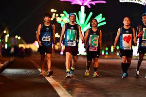 BIB: 421, 40067, 40397, 40383, 44356
                            <button type="button" onclick="openModal(18122575)" class="btn btn-primary btn-sm float-right btn-popup" data-toggle="modal" data-target=".modal-high-quality">
                        <i class="fas fa-shopping-cart"></i> Add to Cart
                    </button>
                                            <button type="button" onclick="isThisMe(18122575, true)" class="btn btn-success btn-sm float-right btn-popup btn-isme hidden" data-toggle="tooltip" data-placement="bottom" title="นี่คือรูปของคุณใช่ไหม คลิกที่นี่เพื่อเอาเข้าอัลบั้ม">
                        <i class="fas fa-plus"></i> Add to album
                    </button>
                    <button type="button" onclick="isThisMe(18122575, false)" class="btn btn-warning btn-sm float-right btn-popup btn-isnotme hidden">
                        <i class="fas fa-ban"></i> Remove from album
                    </button>