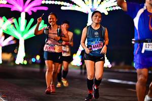 BIB: 44475, 421
                            <button type="button" onclick="openModal(18119899)" class="btn btn-primary btn-sm float-right btn-popup" data-toggle="modal" data-target=".modal-high-quality">
                        <i class="fas fa-shopping-cart"></i> Add to Cart
                    </button>
                                            <button type="button" onclick="isThisMe(18119899, true)" class="btn btn-success btn-sm float-right btn-popup btn-isme hidden" data-toggle="tooltip" data-placement="bottom" title="นี่คือรูปของคุณใช่ไหม คลิกที่นี่เพื่อเอาเข้าอัลบั้ม">
                        <i class="fas fa-plus"></i> Add to album
                    </button>
                    <button type="button" onclick="isThisMe(18119899, false)" class="btn btn-warning btn-sm float-right btn-popup btn-isnotme hidden">
                        <i class="fas fa-ban"></i> Remove from album
                    </button>
