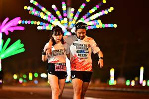 BIB: 0336, 44342
                            <button type="button" onclick="openModal(18123917)" class="btn btn-primary btn-sm float-right btn-popup" data-toggle="modal" data-target=".modal-high-quality">
                        <i class="fas fa-shopping-cart"></i> Add to Cart
                    </button>
                                            <button type="button" onclick="isThisMe(18123917, true)" class="btn btn-success btn-sm float-right btn-popup btn-isme hidden" data-toggle="tooltip" data-placement="bottom" title="นี่คือรูปของคุณใช่ไหม คลิกที่นี่เพื่อเอาเข้าอัลบั้ม">
                        <i class="fas fa-plus"></i> Add to album
                    </button>
                    <button type="button" onclick="isThisMe(18123917, false)" class="btn btn-warning btn-sm float-right btn-popup btn-isnotme hidden">
                        <i class="fas fa-ban"></i> Remove from album
                    </button>