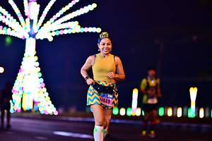 BIB: 4049
                            <button type="button" onclick="openModal(18124351)" class="btn btn-primary btn-sm float-right btn-popup" data-toggle="modal" data-target=".modal-high-quality">
                        <i class="fas fa-shopping-cart"></i> Add to Cart
                    </button>
                                            <button type="button" onclick="isThisMe(18124351, true)" class="btn btn-success btn-sm float-right btn-popup btn-isme hidden" data-toggle="tooltip" data-placement="bottom" title="นี่คือรูปของคุณใช่ไหม คลิกที่นี่เพื่อเอาเข้าอัลบั้ม">
                        <i class="fas fa-plus"></i> Add to album
                    </button>
                    <button type="button" onclick="isThisMe(18124351, false)" class="btn btn-warning btn-sm float-right btn-popup btn-isnotme hidden">
                        <i class="fas fa-ban"></i> Remove from album
                    </button>