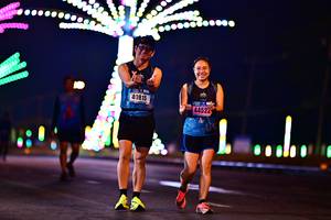 BIB: 40815, 44522
                            <button type="button" onclick="openModal(18122493)" class="btn btn-primary btn-sm float-right btn-popup" data-toggle="modal" data-target=".modal-high-quality">
                        <i class="fas fa-shopping-cart"></i> Add to Cart
                    </button>
                                            <button type="button" onclick="isThisMe(18122493, true)" class="btn btn-success btn-sm float-right btn-popup btn-isme hidden" data-toggle="tooltip" data-placement="bottom" title="นี่คือรูปของคุณใช่ไหม คลิกที่นี่เพื่อเอาเข้าอัลบั้ม">
                        <i class="fas fa-plus"></i> Add to album
                    </button>
                    <button type="button" onclick="isThisMe(18122493, false)" class="btn btn-warning btn-sm float-right btn-popup btn-isnotme hidden">
                        <i class="fas fa-ban"></i> Remove from album
                    </button>