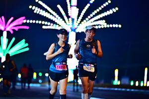BIB: 4055, 0633
                            <button type="button" onclick="openModal(18121670)" class="btn btn-primary btn-sm float-right btn-popup" data-toggle="modal" data-target=".modal-high-quality">
                        <i class="fas fa-shopping-cart"></i> Add to Cart
                    </button>
                                            <button type="button" onclick="isThisMe(18121670, true)" class="btn btn-success btn-sm float-right btn-popup btn-isme hidden" data-toggle="tooltip" data-placement="bottom" title="นี่คือรูปของคุณใช่ไหม คลิกที่นี่เพื่อเอาเข้าอัลบั้ม">
                        <i class="fas fa-plus"></i> Add to album
                    </button>
                    <button type="button" onclick="isThisMe(18121670, false)" class="btn btn-warning btn-sm float-right btn-popup btn-isnotme hidden">
                        <i class="fas fa-ban"></i> Remove from album
                    </button>