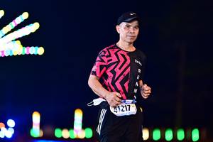BIB: 001, 1217
                            <button type="button" onclick="openModal(17344249)" class="btn btn-primary btn-sm float-right btn-popup" data-toggle="modal" data-target=".modal-high-quality">
                        <i class="fas fa-shopping-cart"></i> Add to Cart
                    </button>
                                            <button type="button" onclick="isThisMe(17344249, true)" class="btn btn-success btn-sm float-right btn-popup btn-isme hidden" data-toggle="tooltip" data-placement="bottom" title="นี่คือรูปของคุณใช่ไหม คลิกที่นี่เพื่อเอาเข้าอัลบั้ม">
                        <i class="fas fa-plus"></i> Add to album
                    </button>
                    <button type="button" onclick="isThisMe(17344249, false)" class="btn btn-warning btn-sm float-right btn-popup btn-isnotme hidden">
                        <i class="fas fa-ban"></i> Remove from album
                    </button>