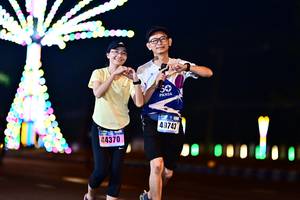 BIB: 40743, 44370
                            <button type="button" onclick="openModal(17347508)" class="btn btn-primary btn-sm float-right btn-popup" data-toggle="modal" data-target=".modal-high-quality">
                        <i class="fas fa-shopping-cart"></i> Add to Cart
                    </button>
                                            <button type="button" onclick="isThisMe(17347508, true)" class="btn btn-success btn-sm float-right btn-popup btn-isme hidden" data-toggle="tooltip" data-placement="bottom" title="นี่คือรูปของคุณใช่ไหม คลิกที่นี่เพื่อเอาเข้าอัลบั้ม">
                        <i class="fas fa-plus"></i> Add to album
                    </button>
                    <button type="button" onclick="isThisMe(17347508, false)" class="btn btn-warning btn-sm float-right btn-popup btn-isnotme hidden">
                        <i class="fas fa-ban"></i> Remove from album
                    </button>