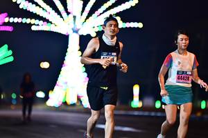 BIB: 44428
                            <button type="button" onclick="openModal(17380417)" class="btn btn-primary btn-sm float-right btn-popup" data-toggle="modal" data-target=".modal-high-quality">
                        <i class="fas fa-shopping-cart"></i> Add to Cart
                    </button>
                                            <button type="button" onclick="isThisMe(17380417, true)" class="btn btn-success btn-sm float-right btn-popup btn-isme hidden" data-toggle="tooltip" data-placement="bottom" title="นี่คือรูปของคุณใช่ไหม คลิกที่นี่เพื่อเอาเข้าอัลบั้ม">
                        <i class="fas fa-plus"></i> Add to album
                    </button>
                    <button type="button" onclick="isThisMe(17380417, false)" class="btn btn-warning btn-sm float-right btn-popup btn-isnotme hidden">
                        <i class="fas fa-ban"></i> Remove from album
                    </button>