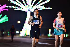 BIB: 0686, 40428
                            <button type="button" onclick="openModal(17380241)" class="btn btn-primary btn-sm float-right btn-popup" data-toggle="modal" data-target=".modal-high-quality">
                        <i class="fas fa-shopping-cart"></i> Add to Cart
                    </button>
                                            <button type="button" onclick="isThisMe(17380241, true)" class="btn btn-success btn-sm float-right btn-popup btn-isme hidden" data-toggle="tooltip" data-placement="bottom" title="นี่คือรูปของคุณใช่ไหม คลิกที่นี่เพื่อเอาเข้าอัลบั้ม">
                        <i class="fas fa-plus"></i> Add to album
                    </button>
                    <button type="button" onclick="isThisMe(17380241, false)" class="btn btn-warning btn-sm float-right btn-popup btn-isnotme hidden">
                        <i class="fas fa-ban"></i> Remove from album
                    </button>