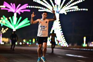 BIB: 41102
                            <button type="button" onclick="openModal(17354642)" class="btn btn-primary btn-sm float-right btn-popup" data-toggle="modal" data-target=".modal-high-quality">
                        <i class="fas fa-shopping-cart"></i> Add to Cart
                    </button>
                                            <button type="button" onclick="isThisMe(17354642, true)" class="btn btn-success btn-sm float-right btn-popup btn-isme hidden" data-toggle="tooltip" data-placement="bottom" title="นี่คือรูปของคุณใช่ไหม คลิกที่นี่เพื่อเอาเข้าอัลบั้ม">
                        <i class="fas fa-plus"></i> Add to album
                    </button>
                    <button type="button" onclick="isThisMe(17354642, false)" class="btn btn-warning btn-sm float-right btn-popup btn-isnotme hidden">
                        <i class="fas fa-ban"></i> Remove from album
                    </button>