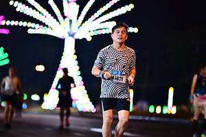 BIB: 100, 41025
                            <button type="button" onclick="openModal(17316659)" class="btn btn-primary btn-sm float-right btn-popup" data-toggle="modal" data-target=".modal-high-quality">
                        <i class="fas fa-shopping-cart"></i> Add to Cart
                    </button>
                                            <button type="button" onclick="isThisMe(17316659, true)" class="btn btn-success btn-sm float-right btn-popup btn-isme hidden" data-toggle="tooltip" data-placement="bottom" title="นี่คือรูปของคุณใช่ไหม คลิกที่นี่เพื่อเอาเข้าอัลบั้ม">
                        <i class="fas fa-plus"></i> Add to album
                    </button>
                    <button type="button" onclick="isThisMe(17316659, false)" class="btn btn-warning btn-sm float-right btn-popup btn-isnotme hidden">
                        <i class="fas fa-ban"></i> Remove from album
                    </button>