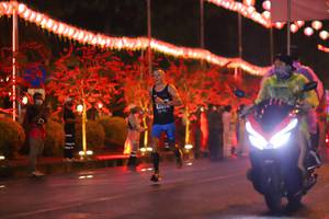 BIB: 
                            <button type="button" onclick="openModal(16138947)" class="btn btn-primary btn-sm float-right btn-popup" data-toggle="modal" data-target=".modal-high-quality">
                        <i class="fas fa-shopping-cart"></i> Add to Cart
                    </button>
                                            <button type="button" onclick="isThisMe(16138947, true)" class="btn btn-success btn-sm float-right btn-popup btn-isme hidden" data-toggle="tooltip" data-placement="bottom" title="นี่คือรูปของคุณใช่ไหม คลิกที่นี่เพื่อเอาเข้าอัลบั้ม">
                        <i class="fas fa-plus"></i> Add to album
                    </button>
                    <button type="button" onclick="isThisMe(16138947, false)" class="btn btn-warning btn-sm float-right btn-popup btn-isnotme hidden">
                        <i class="fas fa-ban"></i> Remove from album
                    </button>