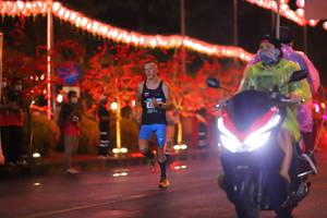 BIB: 
                            <button type="button" onclick="openModal(16138969)" class="btn btn-primary btn-sm float-right btn-popup" data-toggle="modal" data-target=".modal-high-quality">
                        <i class="fas fa-shopping-cart"></i> Add to Cart
                    </button>
                                            <button type="button" onclick="isThisMe(16138969, true)" class="btn btn-success btn-sm float-right btn-popup btn-isme hidden" data-toggle="tooltip" data-placement="bottom" title="นี่คือรูปของคุณใช่ไหม คลิกที่นี่เพื่อเอาเข้าอัลบั้ม">
                        <i class="fas fa-plus"></i> Add to album
                    </button>
                    <button type="button" onclick="isThisMe(16138969, false)" class="btn btn-warning btn-sm float-right btn-popup btn-isnotme hidden">
                        <i class="fas fa-ban"></i> Remove from album
                    </button>