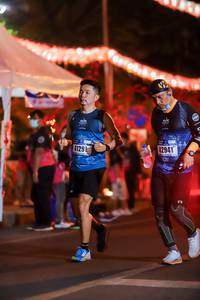 BIB: 41291, 12941
                            <button type="button" onclick="openModal(17909610)" class="btn btn-primary btn-sm float-right btn-popup" data-toggle="modal" data-target=".modal-high-quality">
                        <i class="fas fa-shopping-cart"></i> Add to Cart
                    </button>
                                            <button type="button" onclick="isThisMe(17909610, true)" class="btn btn-success btn-sm float-right btn-popup btn-isme hidden" data-toggle="tooltip" data-placement="bottom" title="นี่คือรูปของคุณใช่ไหม คลิกที่นี่เพื่อเอาเข้าอัลบั้ม">
                        <i class="fas fa-plus"></i> Add to album
                    </button>
                    <button type="button" onclick="isThisMe(17909610, false)" class="btn btn-warning btn-sm float-right btn-popup btn-isnotme hidden">
                        <i class="fas fa-ban"></i> Remove from album
                    </button>