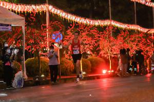 BIB: 1775
                            <button type="button" onclick="openModal(17800132)" class="btn btn-primary btn-sm float-right btn-popup" data-toggle="modal" data-target=".modal-high-quality">
                        <i class="fas fa-shopping-cart"></i> Add to Cart
                    </button>
                                            <button type="button" onclick="isThisMe(17800132, true)" class="btn btn-success btn-sm float-right btn-popup btn-isme hidden" data-toggle="tooltip" data-placement="bottom" title="นี่คือรูปของคุณใช่ไหม คลิกที่นี่เพื่อเอาเข้าอัลบั้ม">
                        <i class="fas fa-plus"></i> Add to album
                    </button>
                    <button type="button" onclick="isThisMe(17800132, false)" class="btn btn-warning btn-sm float-right btn-popup btn-isnotme hidden">
                        <i class="fas fa-ban"></i> Remove from album
                    </button>