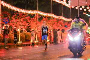 BIB: 
                            <button type="button" onclick="openModal(17800069)" class="btn btn-primary btn-sm float-right btn-popup" data-toggle="modal" data-target=".modal-high-quality">
                        <i class="fas fa-shopping-cart"></i> Add to Cart
                    </button>
                                            <button type="button" onclick="isThisMe(17800069, true)" class="btn btn-success btn-sm float-right btn-popup btn-isme hidden" data-toggle="tooltip" data-placement="bottom" title="นี่คือรูปของคุณใช่ไหม คลิกที่นี่เพื่อเอาเข้าอัลบั้ม">
                        <i class="fas fa-plus"></i> Add to album
                    </button>
                    <button type="button" onclick="isThisMe(17800069, false)" class="btn btn-warning btn-sm float-right btn-popup btn-isnotme hidden">
                        <i class="fas fa-ban"></i> Remove from album
                    </button>