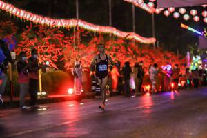 BIB: 62403
                            <button type="button" onclick="openModal(17800087)" class="btn btn-primary btn-sm float-right btn-popup" data-toggle="modal" data-target=".modal-high-quality">
                        <i class="fas fa-shopping-cart"></i> Add to Cart
                    </button>
                                            <button type="button" onclick="isThisMe(17800087, true)" class="btn btn-success btn-sm float-right btn-popup btn-isme hidden" data-toggle="tooltip" data-placement="bottom" title="นี่คือรูปของคุณใช่ไหม คลิกที่นี่เพื่อเอาเข้าอัลบั้ม">
                        <i class="fas fa-plus"></i> Add to album
                    </button>
                    <button type="button" onclick="isThisMe(17800087, false)" class="btn btn-warning btn-sm float-right btn-popup btn-isnotme hidden">
                        <i class="fas fa-ban"></i> Remove from album
                    </button>