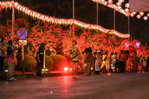 BIB: 
                            <button type="button" onclick="openModal(17800129)" class="btn btn-primary btn-sm float-right btn-popup" data-toggle="modal" data-target=".modal-high-quality">
                        <i class="fas fa-shopping-cart"></i> Add to Cart
                    </button>
                                            <button type="button" onclick="isThisMe(17800129, true)" class="btn btn-success btn-sm float-right btn-popup btn-isme hidden" data-toggle="tooltip" data-placement="bottom" title="นี่คือรูปของคุณใช่ไหม คลิกที่นี่เพื่อเอาเข้าอัลบั้ม">
                        <i class="fas fa-plus"></i> Add to album
                    </button>
                    <button type="button" onclick="isThisMe(17800129, false)" class="btn btn-warning btn-sm float-right btn-popup btn-isnotme hidden">
                        <i class="fas fa-ban"></i> Remove from album
                    </button>